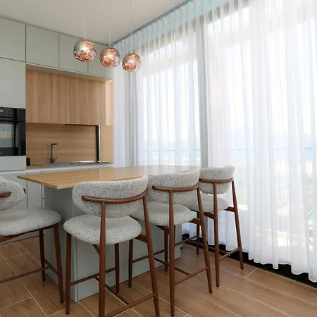 Majestic View Palm - Happy Apartment
